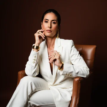 Dra. Tarita Beloti em atendimento